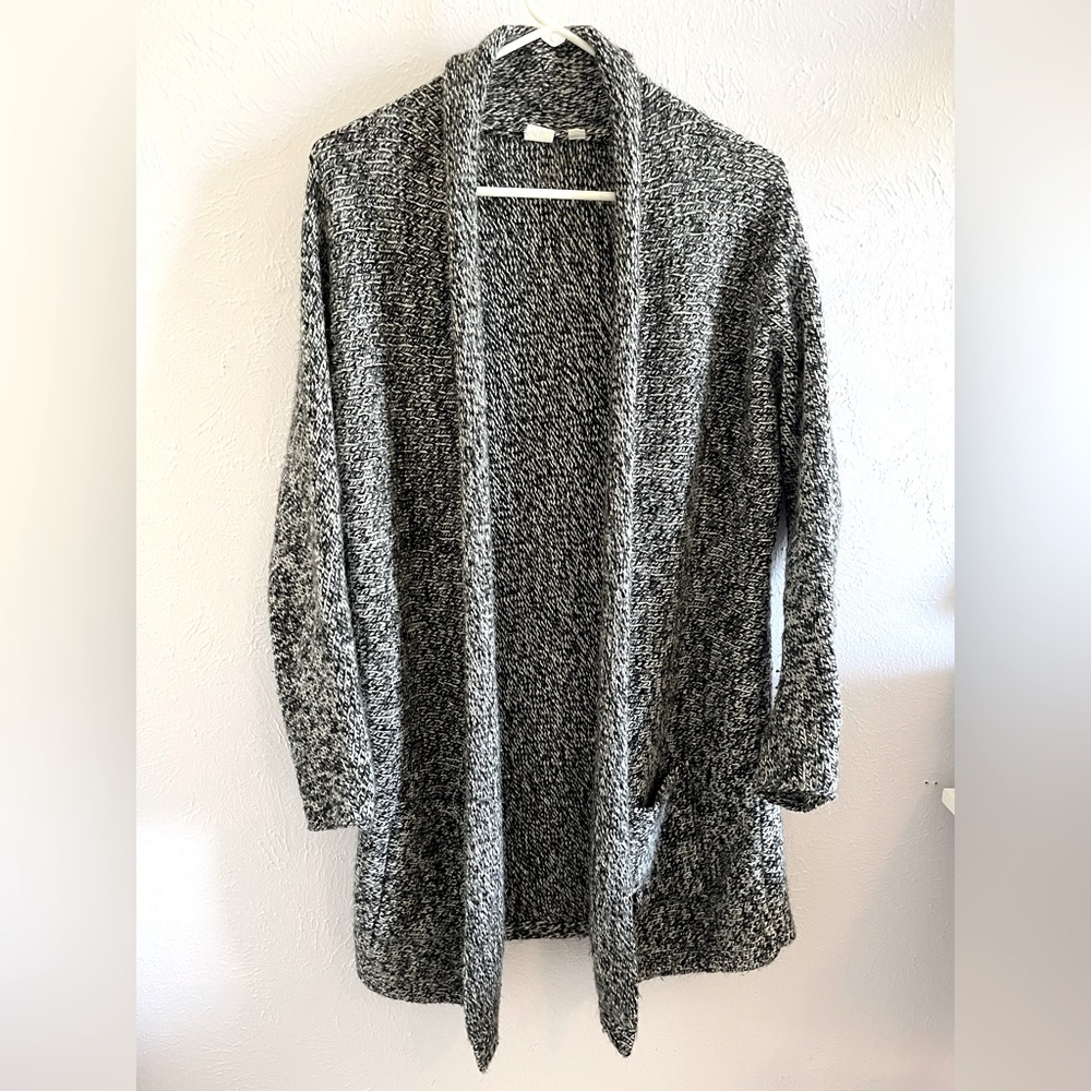 B&W Gap Cardigan Sweater